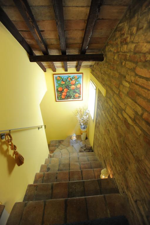 B&B Aurora Domus D'A-Mare Pesaro Eksteriør billede