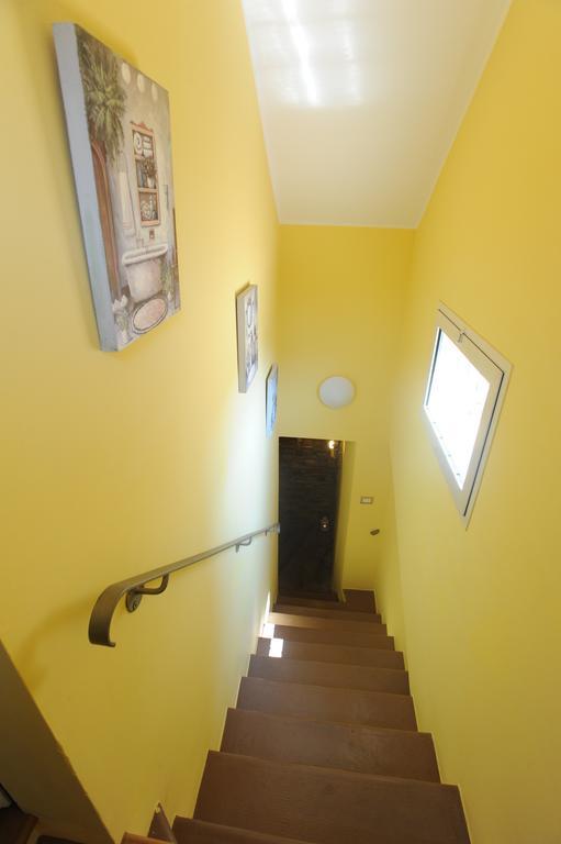 B&B Aurora Domus D'A-Mare Pesaro Eksteriør billede