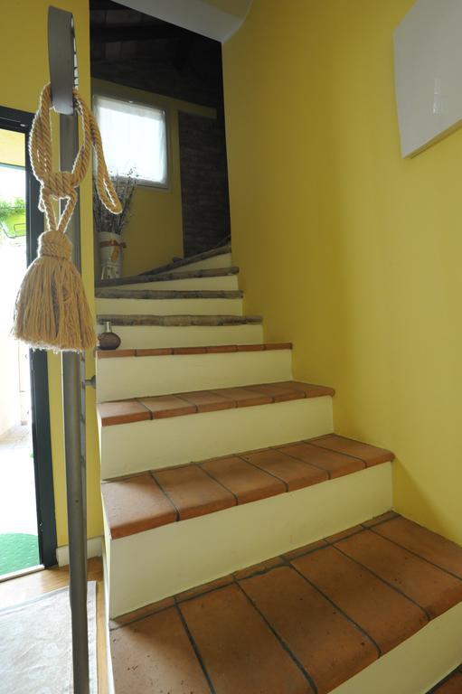 B&B Aurora Domus D'A-Mare Pesaro Eksteriør billede