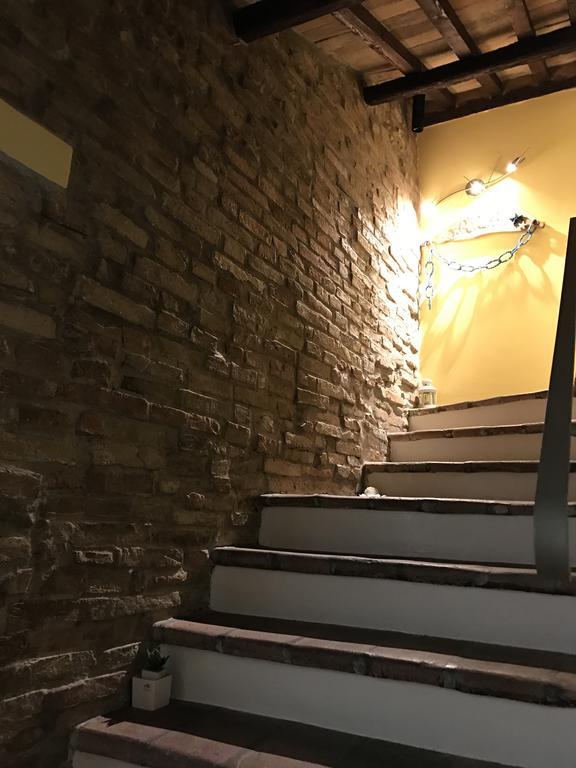 B&B Aurora Domus D'A-Mare Pesaro Eksteriør billede